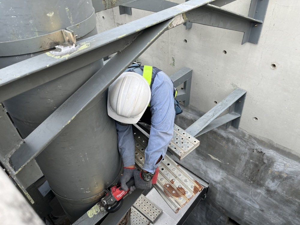 高雄車站三區通風井排煙管安裝的第3張圖片