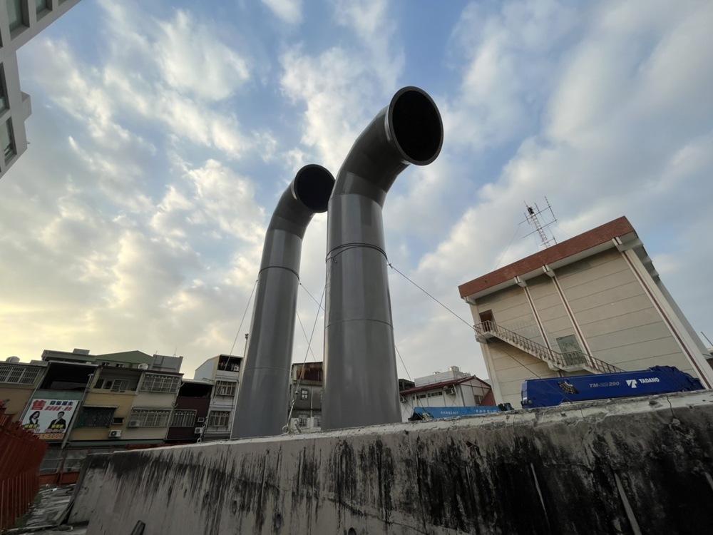 高雄車站三區通風井排煙管安裝的第8張圖片