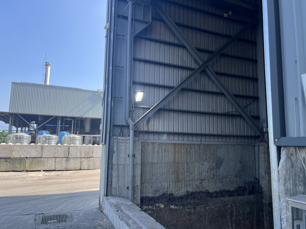 一般廠房電動門電源及投光燈安裝施作的第4張圖片