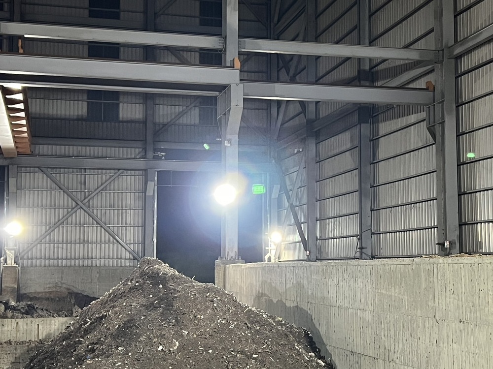 一般廠房電動門電源及投光燈安裝施作的第7張圖片