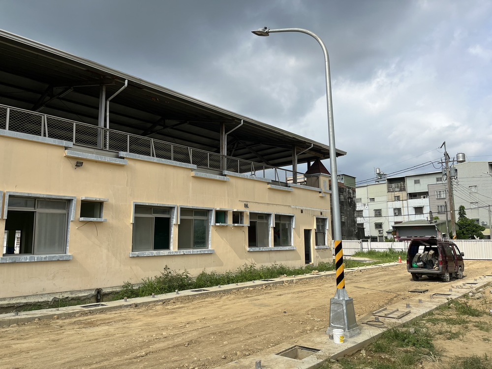 新建房屋沿線道路路燈及配管線安裝工程的第7張圖片