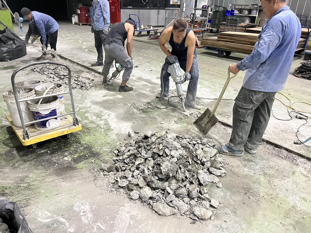 廠房排水溝施作工程的第2張圖片